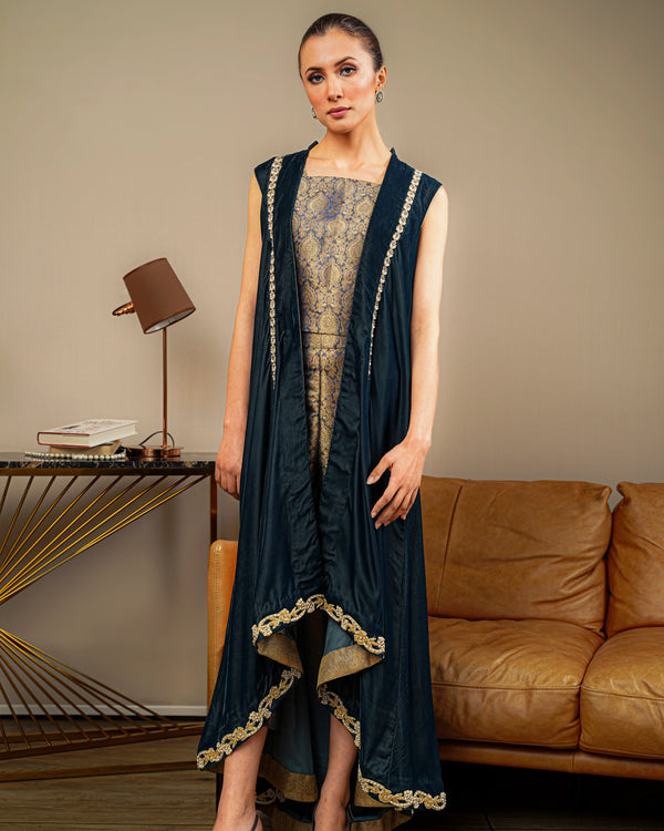 Jamawar Blouse & Cigarette Pants